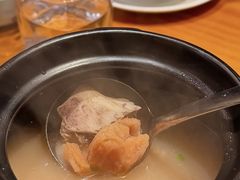 -莲餐厅·湖北菜·潜江小龙虾店(愚园路店)