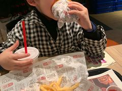 -The Habit Burger Grill 哈比特汉堡(复兴soho店)
