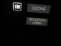 -OZONE 顶楼酒吧(香港丽思卡尔顿酒店)