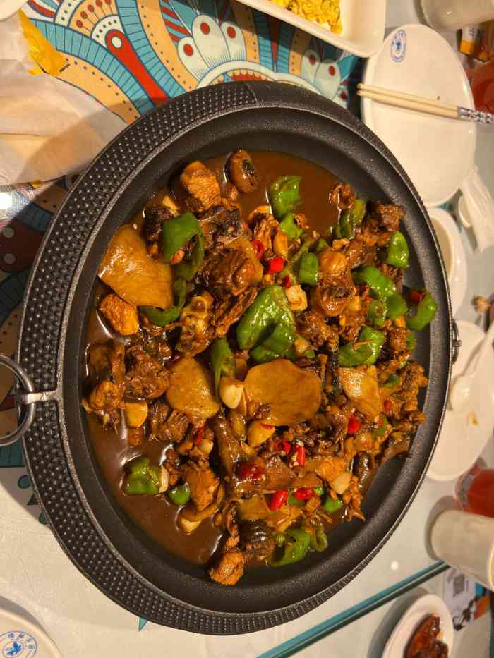 楼兰古丽大盘炒鸡东二环立丰店