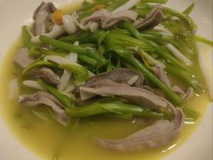 黄花菜烩猪肚-新白鹿餐厅(龙游路总店·杭帮菜名店)