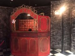 -爱丽丝冒险奇遇记