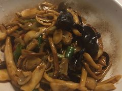 啫啫鲜菌煲-禧和源养生素食茶馆