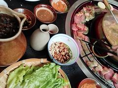 -阿山卓·野生菌火锅·纳西火塘烤肉