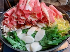 部队锅-MI WU FACTORY米屋美食工厂餐厅(绿地店)