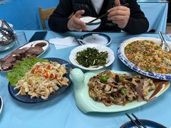 -崴海渔村(虹梅路店)