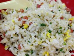 -江城燕子大排档(江汉路步行街店)