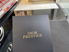 -Dior迪奥(上海世茂广场店)