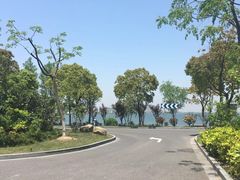 -上海滴水湖皇冠假日酒店