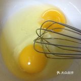 大热的榴莲千层蛋糕原来是这么做出来的