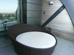 -上海滴水湖皇冠假日酒店