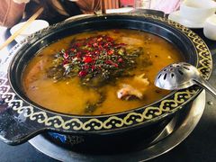 -符缸酸菜鸡(华阳店)