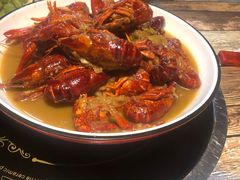 -虾弄弄海派小龙虾·牛羊蝎子火锅