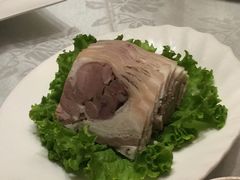 -品悦酒店(三林古镇店)