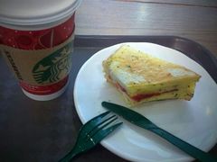 太妃榛果拿铁和三明治-星巴克臻选(周浦万达店)