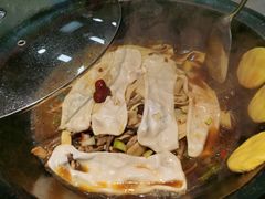 粘卷子-屯老二农家铁锅炖·行业领军者(梅江店)