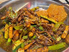 -嘎嘎鸭下巴·爆辣干锅(女人街店)