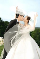 -雪中彩影婚纱摄影·微光艺术中心