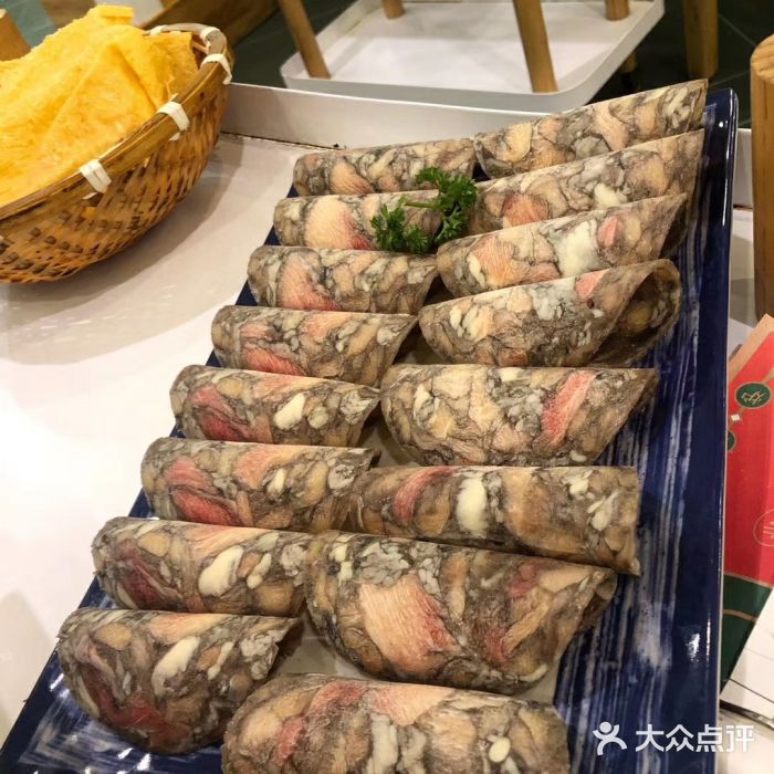 炉边坐鲜食火锅(百乐广场店)-乌鸡卷图片-无锡美食-大众点评网