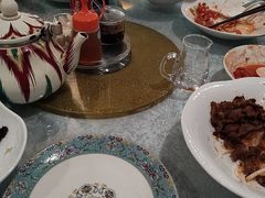 -汗腾格里·风味餐厅(新疆驻京办店)