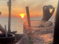 -Sunset Bar(丹绒亚路香格里拉店)