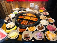 -火云天重庆火锅自助(中山路店)