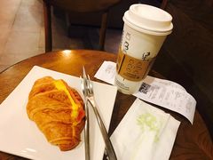 -星巴克(广州中华广场B1层店)