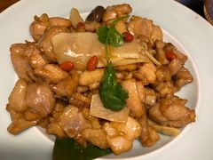 -雀舞云南菜(天津天河城购物中心店)