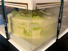 -山与蓝·轻糖鲜果蛋糕(勒泰店)