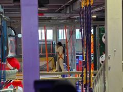 -嗨翻Hi-Fun竞技主题乐园·蹦床团建生日轰趴(荆川 国光1937店)