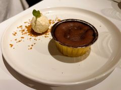 巧克力熔岩蛋糕配冰淇淋-Va Bene贝尼西餐厅