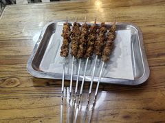 -陇上全荟兰州传统牛肉面(延吉路店)