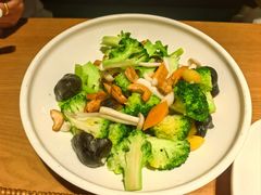 -波螺油子青岛本帮菜(银座店)