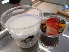 莓莓酸奶杯-喜茶(深圳丰盛町店)