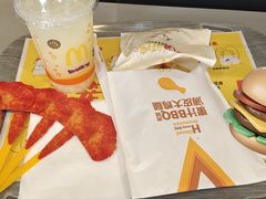 -麦当劳(杨林得来速店)