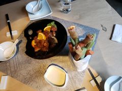 -穹六人间 people 6(岳阳路店)