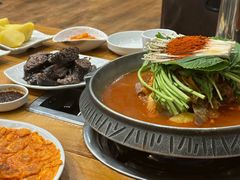 -喇喇排骨火锅·传统韩式脊骨汤(望京西园总店)