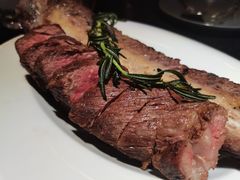 M9带骨和牛肋排-wann lounge 低温慢煮牛排·清吧