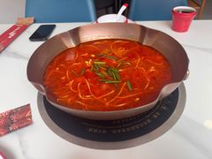 -毛辣果·贵州红酸汤牛肉火锅(西单店)