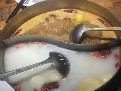 -蒙肥羊·酸汤潮牛·鲜牛肉火锅烤肉自助(岗顶店)
