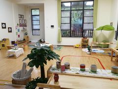 -宾果蒙特梭利托育儿童之家幼儿园(爱琴海店)