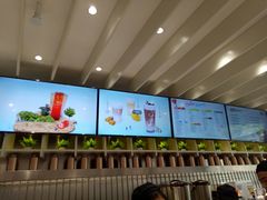 -CoCo都可(湖滨银泰店B区店)