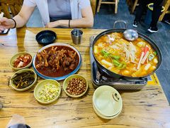 泡菜芝士年糕拉面土豪锅-京玉菲饭店(李村店)