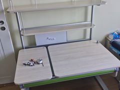 -moll学习桌椅(上海久光百货店)