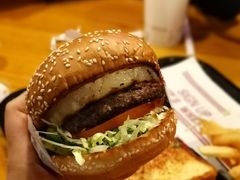-The Habit Burger Grill 哈比特汉堡(复兴soho店)