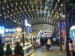 -热火朝天鲜切牛肉火锅(南强街巷店)