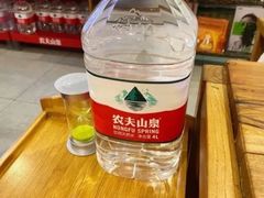 -毛辣果·贵州红酸汤牛肉火锅(西单店)