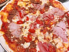 川味麻辣牛肉披萨-玛尚诺Pizza&Bar(长泰广场店)