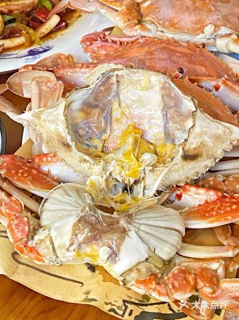 青岛地道海鲜本帮菜！环境超好人气超旺！