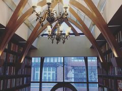 -钟书阁(松江泰晤士小镇店)